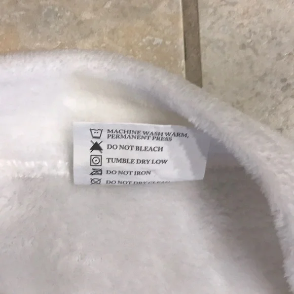 NWOT Robe - Picture 5 of 6